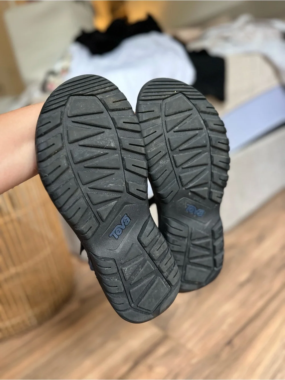 Men’s Teva Hurricane XLT 2 Sandal Size 11
